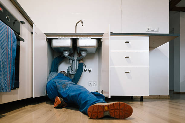 Professional Leak Detection technician working in Goffstown, NH